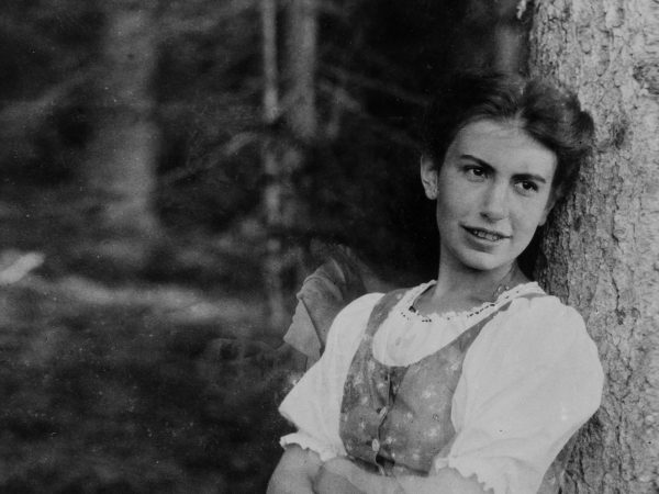 Black and white photograph of Anna Freud aged 25