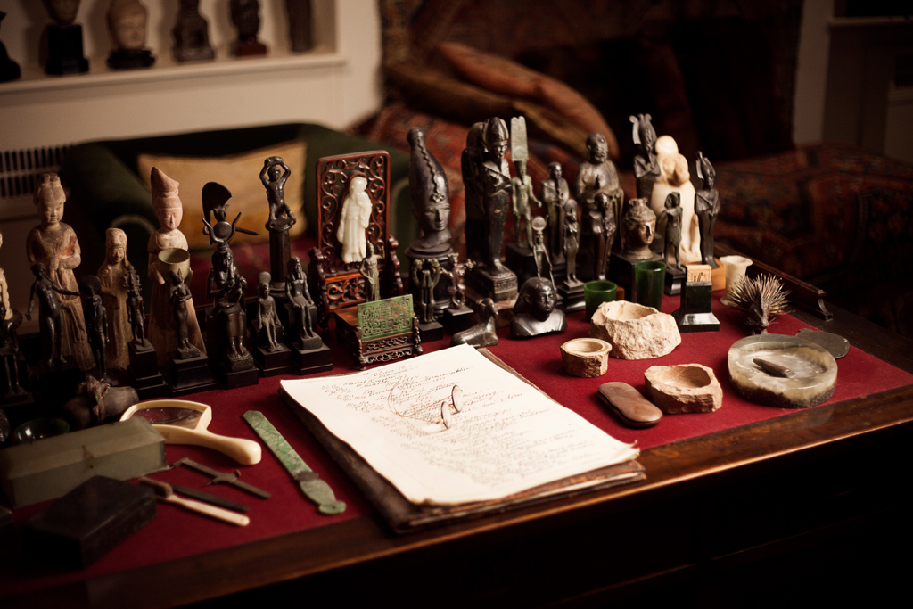 Sigmund Freud's Collection - Desk