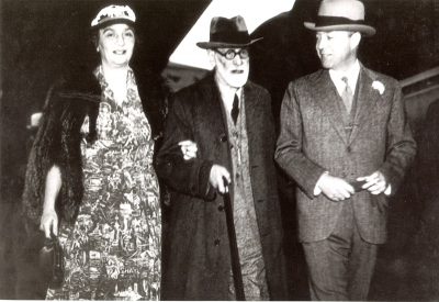 Image of Marie Bonaparte, Sigmund Freud and William Bullit