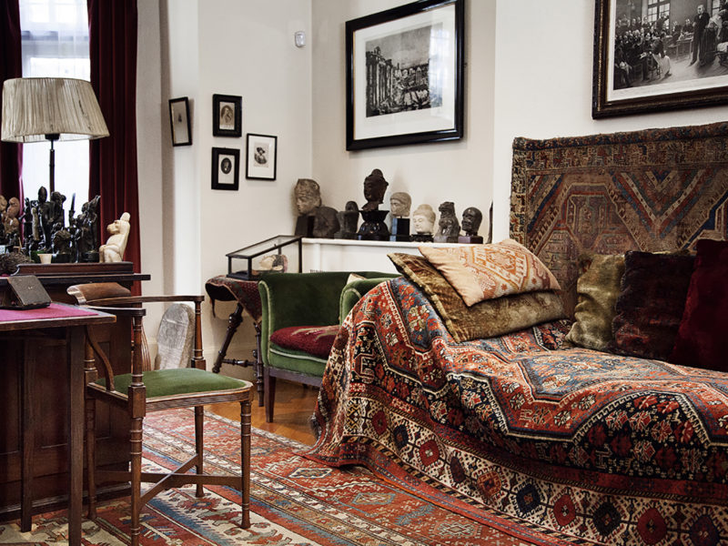 Sigmund Freud's Study - Psychoanalytic Couch