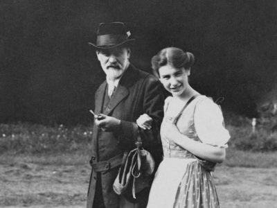 Sigmund and Anna Freud Donate