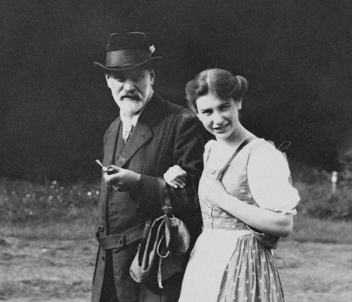 Sigmund and Anna Freud Donate