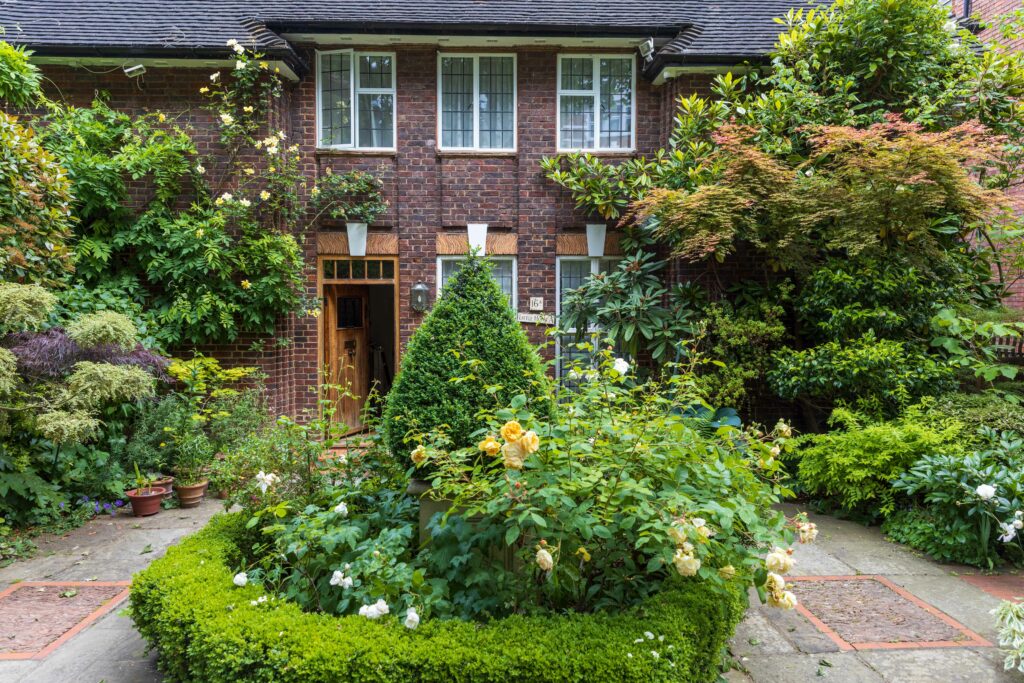 Little House A Front Garden